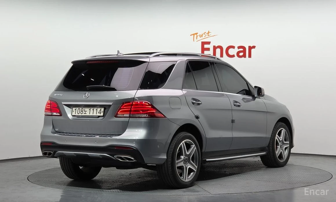 Mercedes-Benz GLE 350, снимка 2 - Автомобили и джипове - 54224090