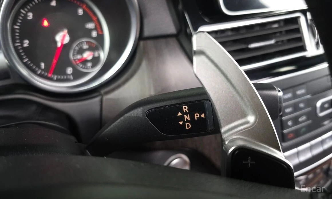 Mercedes-Benz GLE 350, снимка 9 - Автомобили и джипове - 54224090