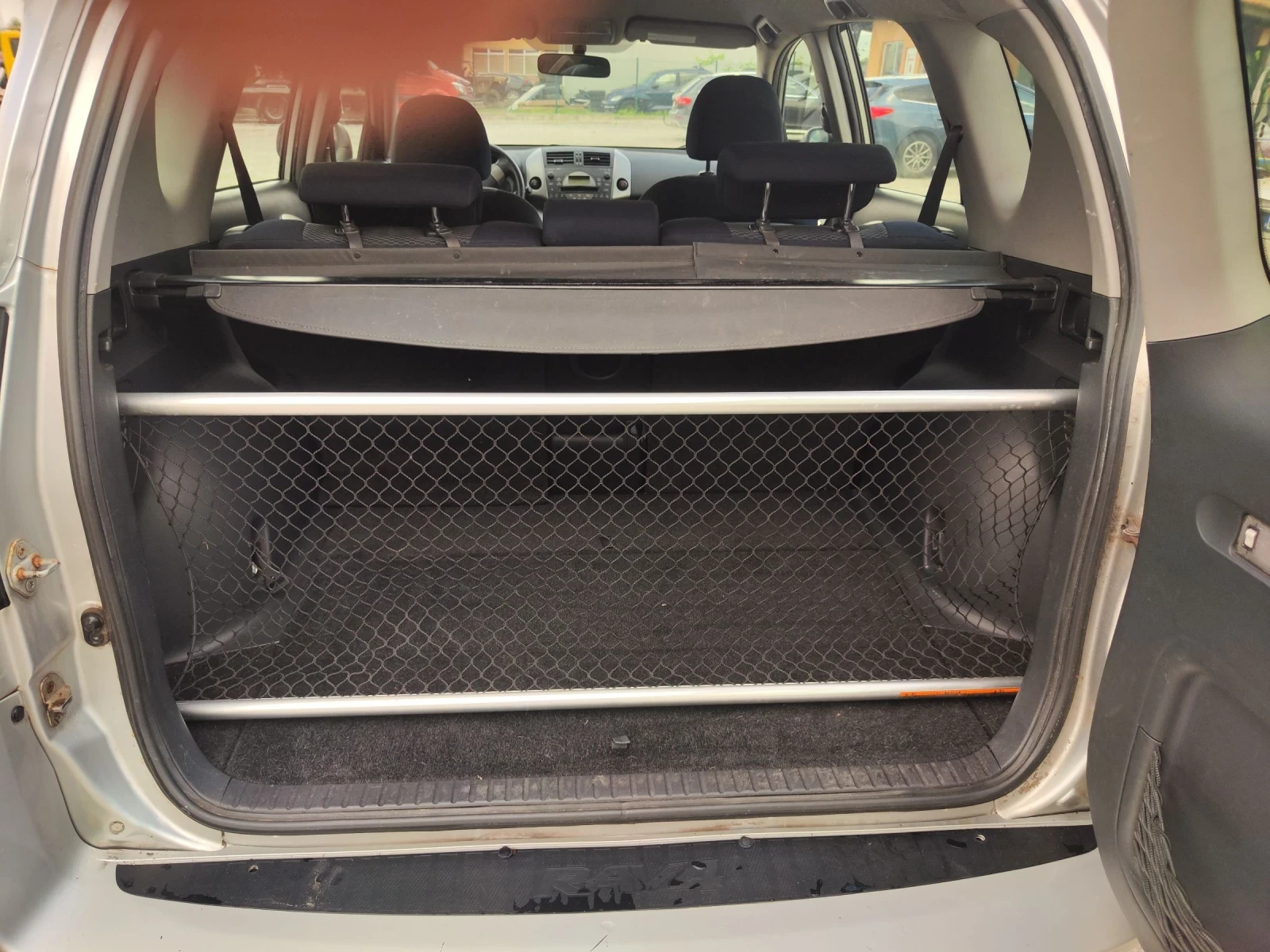 Toyota Rav4 2.2 D4D 136 к.с., снимка 8 - Автомобили и джипове - 54814819