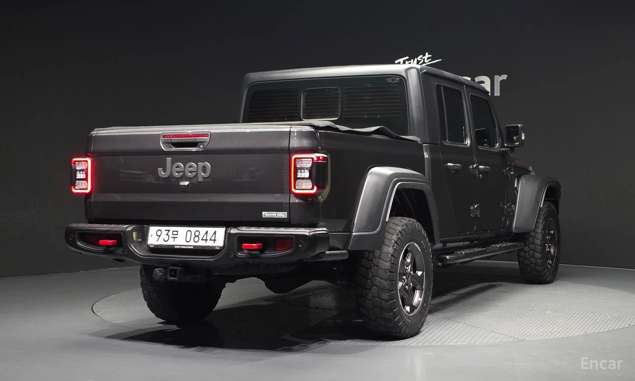 Jeep Gladiator 3.6* V6* RUBICON* ПОДГРЕВ* КАМЕРА* , снимка 2 - Автомобили и джипове - 54863602