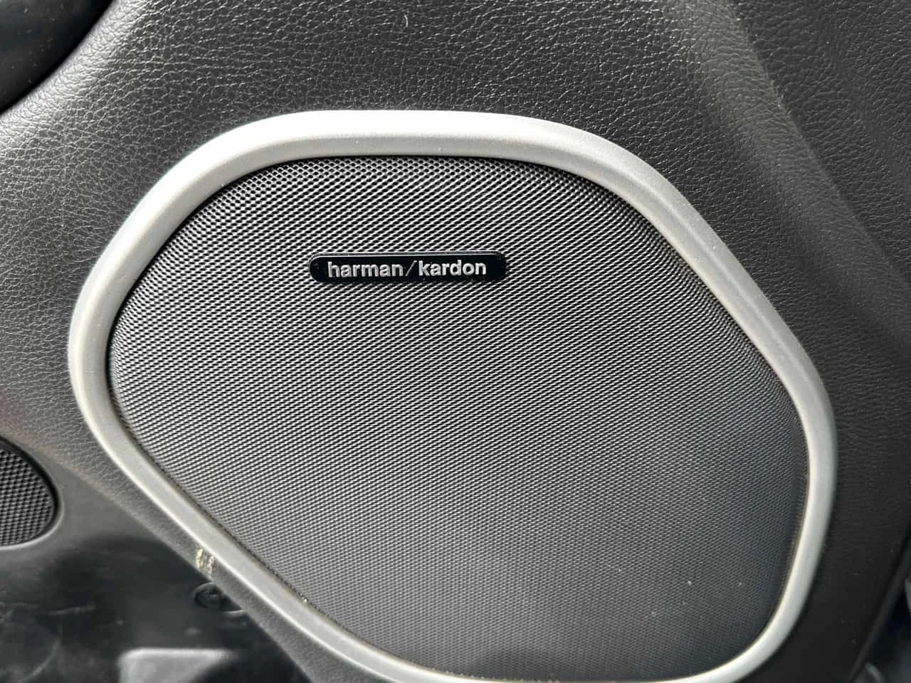 Jeep Grand cherokee * Summit * ДИСТРОНИК * ВЪЗДУХ * H/K, снимка 13 - Автомобили и джипове - 55424369