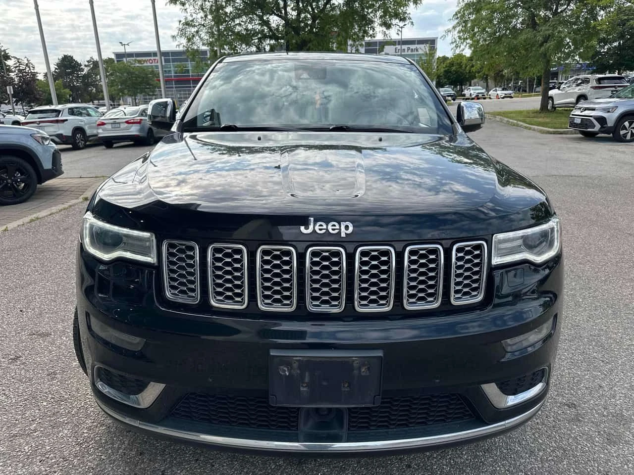 Jeep Grand cherokee * Summit * ДИСТРОНИК * ВЪЗДУХ * H/K, снимка 6 - Автомобили и джипове - 55424369