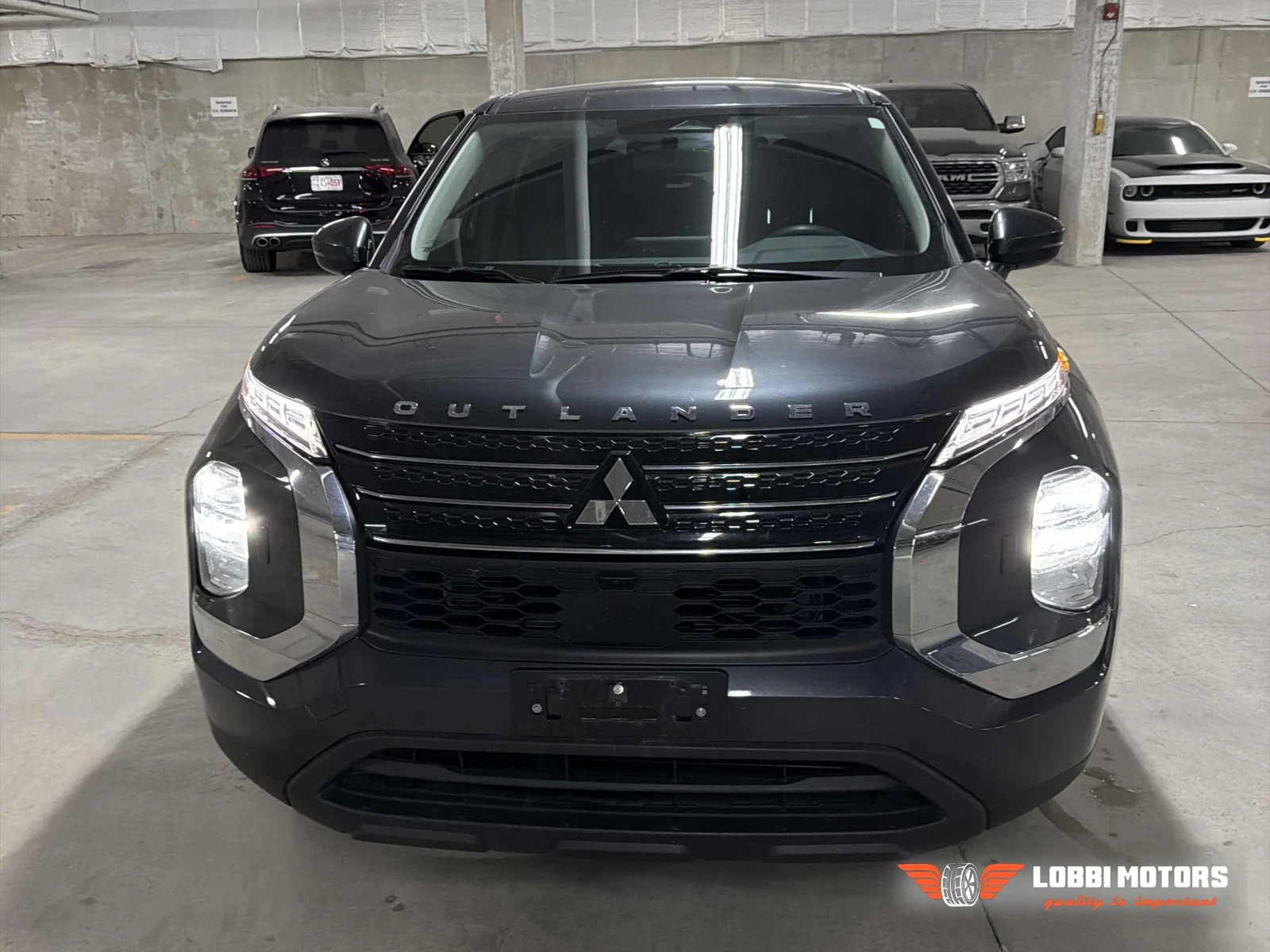 Mitsubishi Outlander, снимка 6 - Автомобили и джипове - 56113702