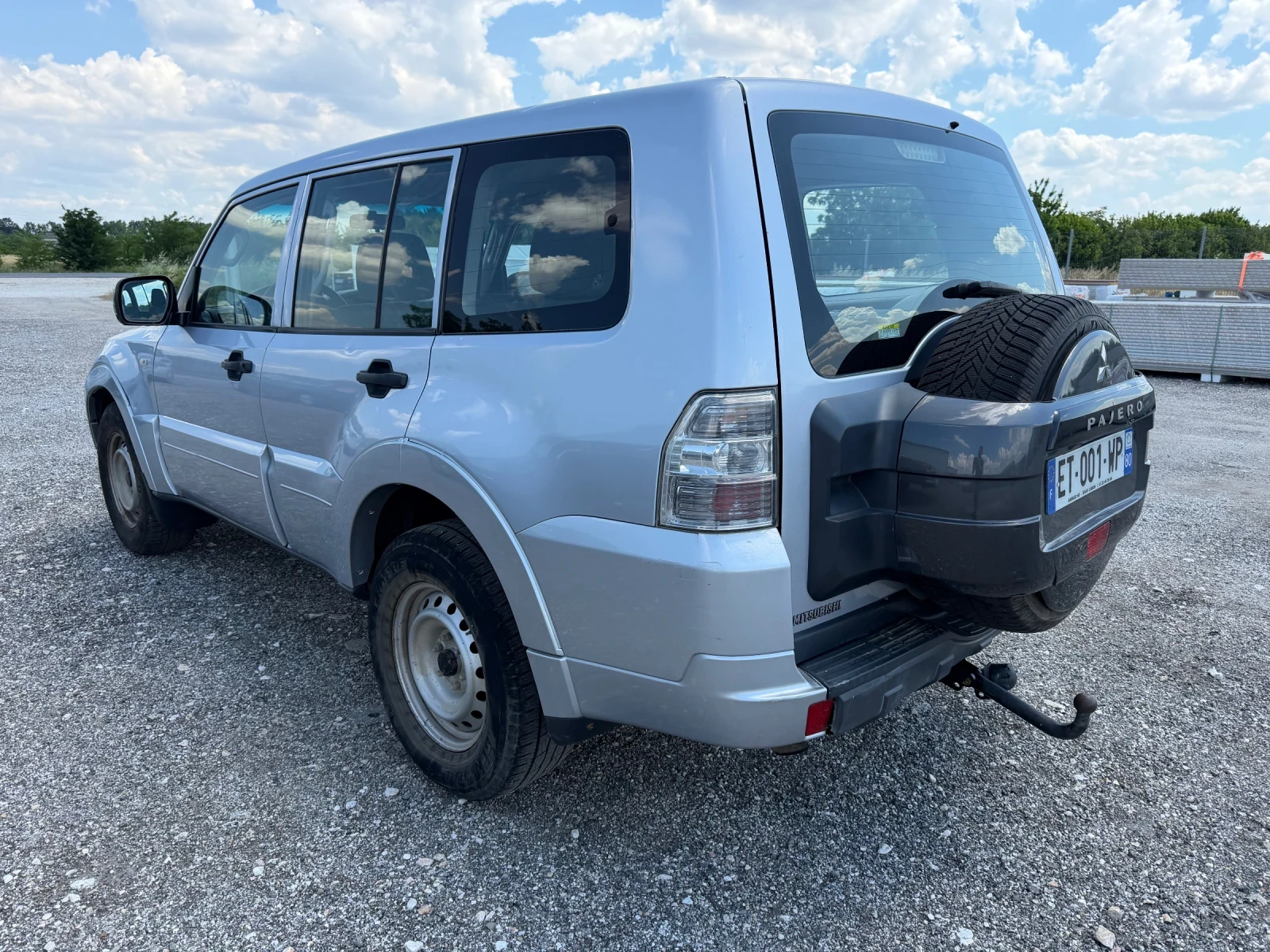 Mitsubishi Pajero 3.2 DI-D, снимка 3 - Автомобили и джипове - 56209555