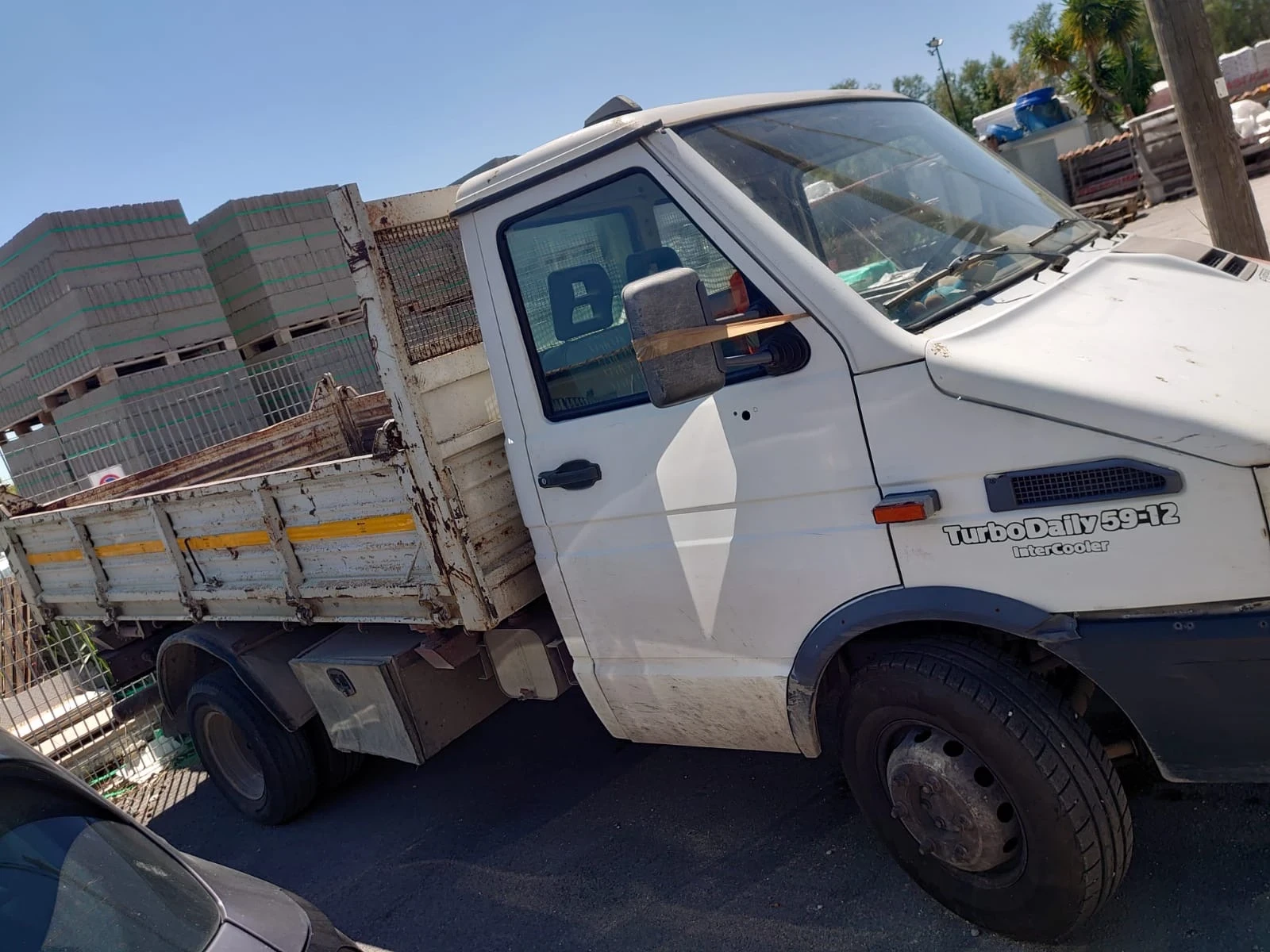 Iveco 59-12 Самосвал - тристранен - изображение 2