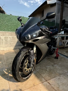 Yamaha YZF-R1, снимка 1
