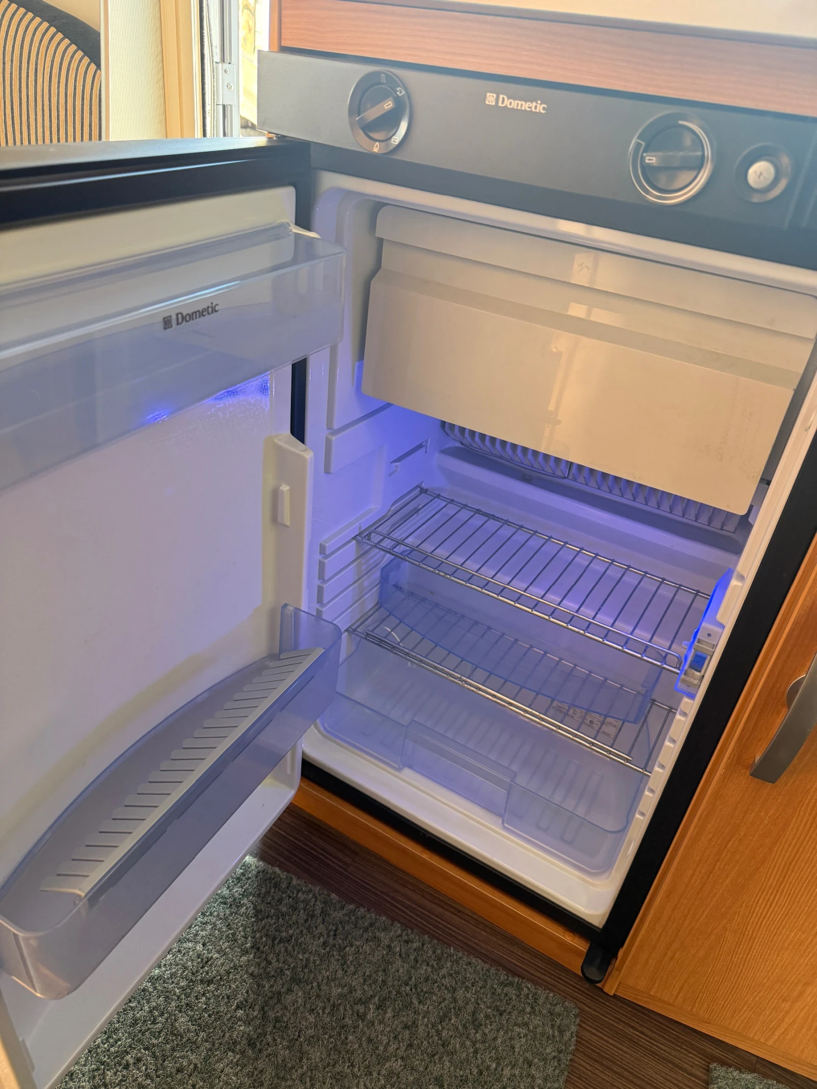 �������� HYMER / ERIBA Feeling 430 | Mobile.bg � ����������� 12