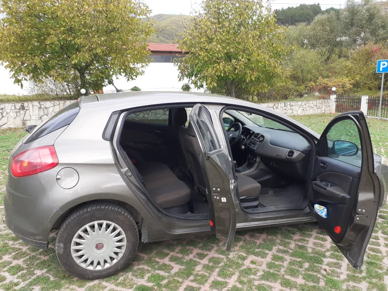 Fiat Bravo 1.4i * КЛИМАТИК * РЕГИСТРИРАНА * , снимка 9 - Автомобили и джипове - 47579155