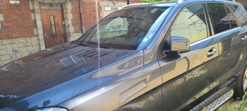 Mercedes-Benz ML 550 designo AMG, снимка 5 - Автомобили и джипове - 52456820