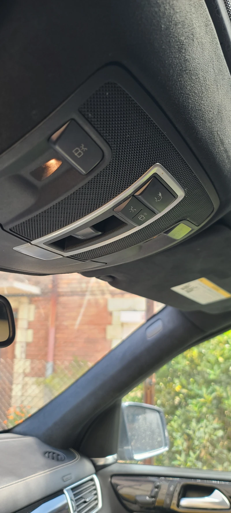 Mercedes-Benz ML 550 designo AMG, снимка 9 - Автомобили и джипове - 52456820