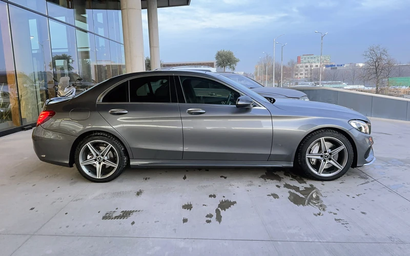 Mercedes-Benz C 300 4MATIC AMG, снимка 3 - Автомобили и джипове - 52639947