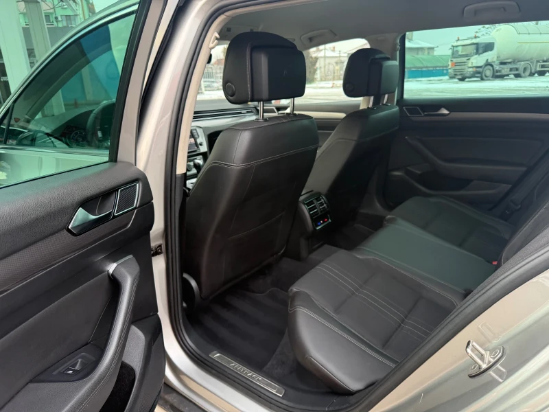 VW Alltrack 2.0 TDI 190 k.c 4x4, снимка 16 - Автомобили и джипове - 53206599