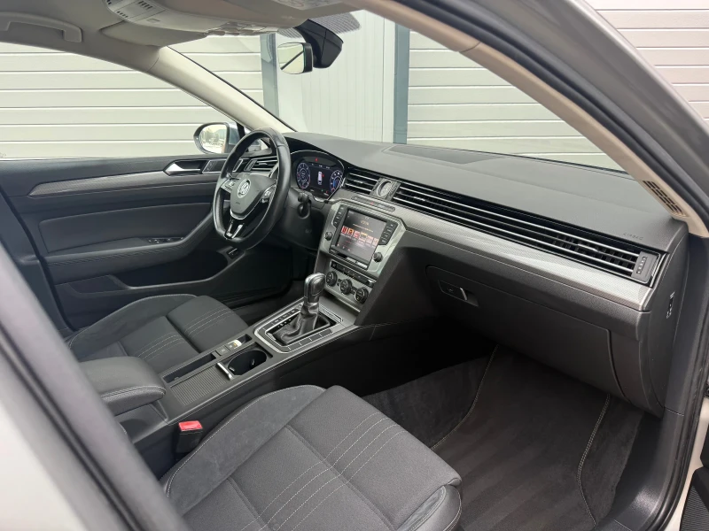 VW Alltrack 2.0 TDI 190 k.c 4x4, снимка 11 - Автомобили и джипове - 53206599