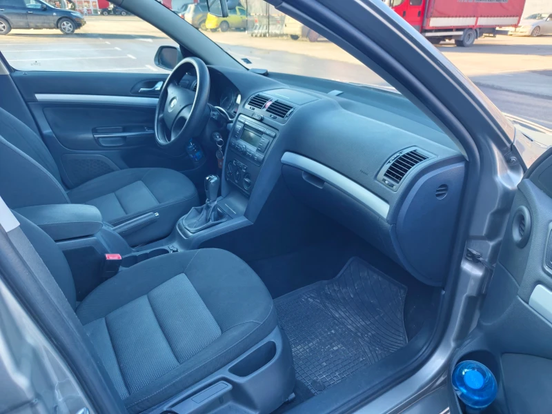 Skoda Octavia LPG, снимка 15 - Автомобили и джипове - 53263608