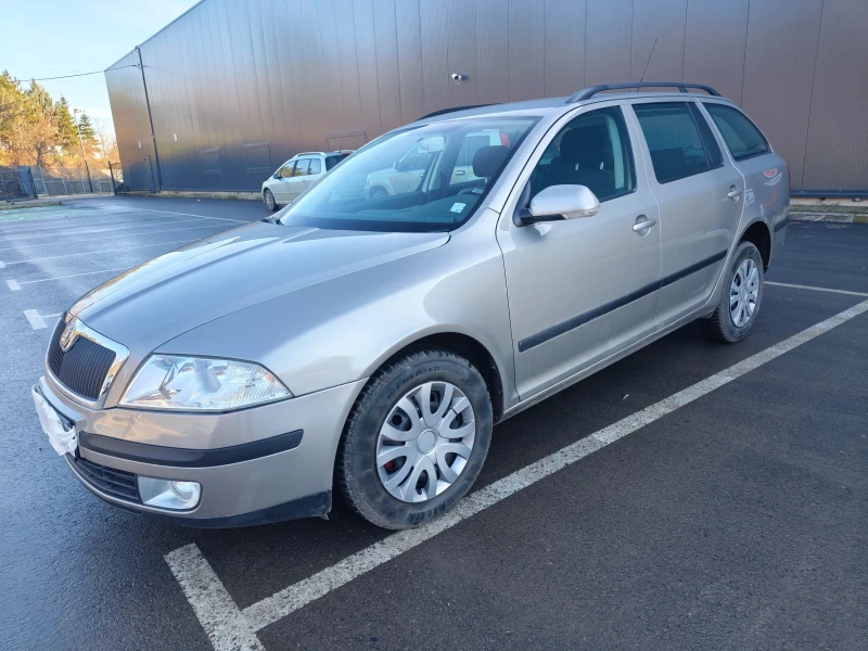 Skoda Octavia LPG, снимка 3 - Автомобили и джипове - 53263608