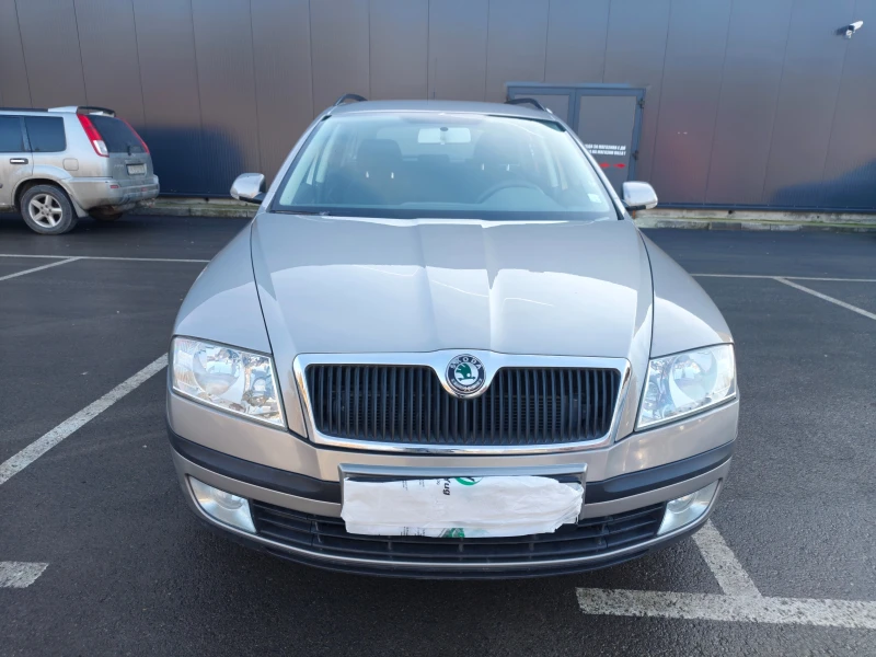 Skoda Octavia LPG, снимка 2 - Автомобили и джипове - 53263608