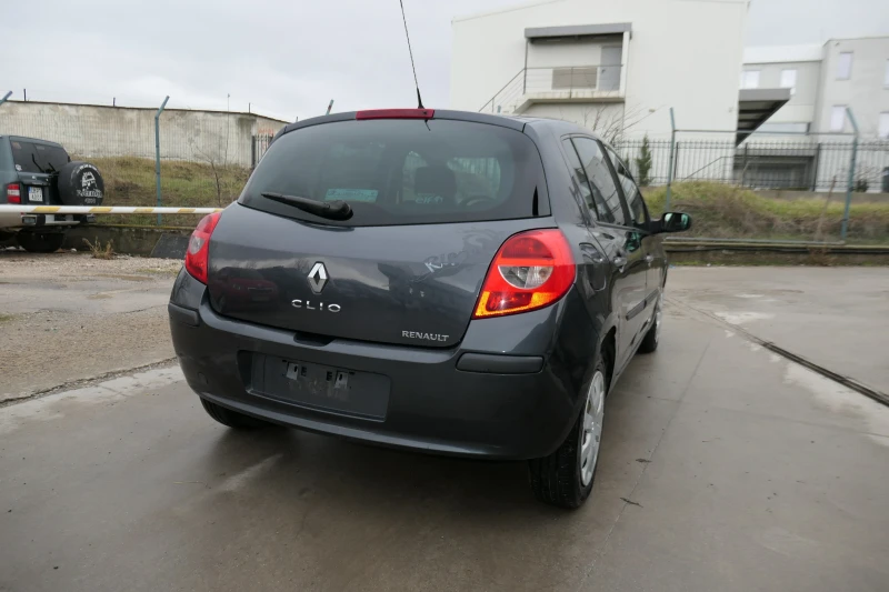 Renault Clio 1.2 16V RIP CURL КЛИМАТИК, снимка 6 - Автомобили и джипове - 53376933