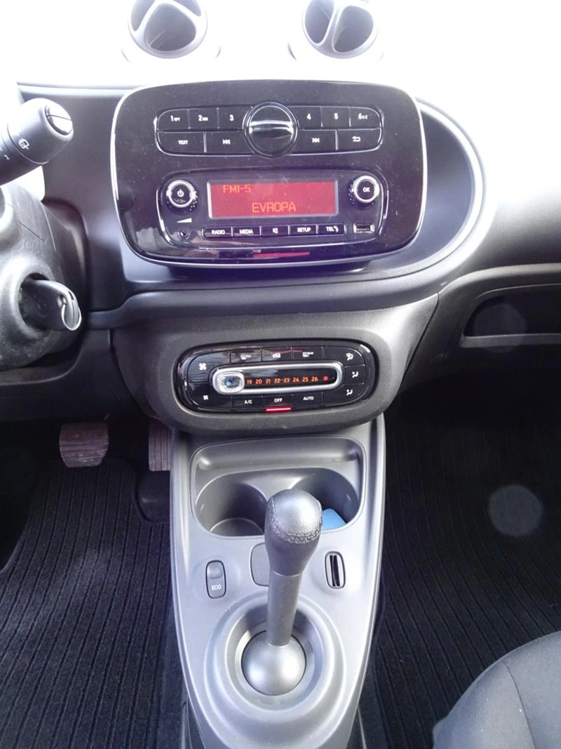 Smart Fortwo, снимка 13 - Автомобили и джипове - 36390442