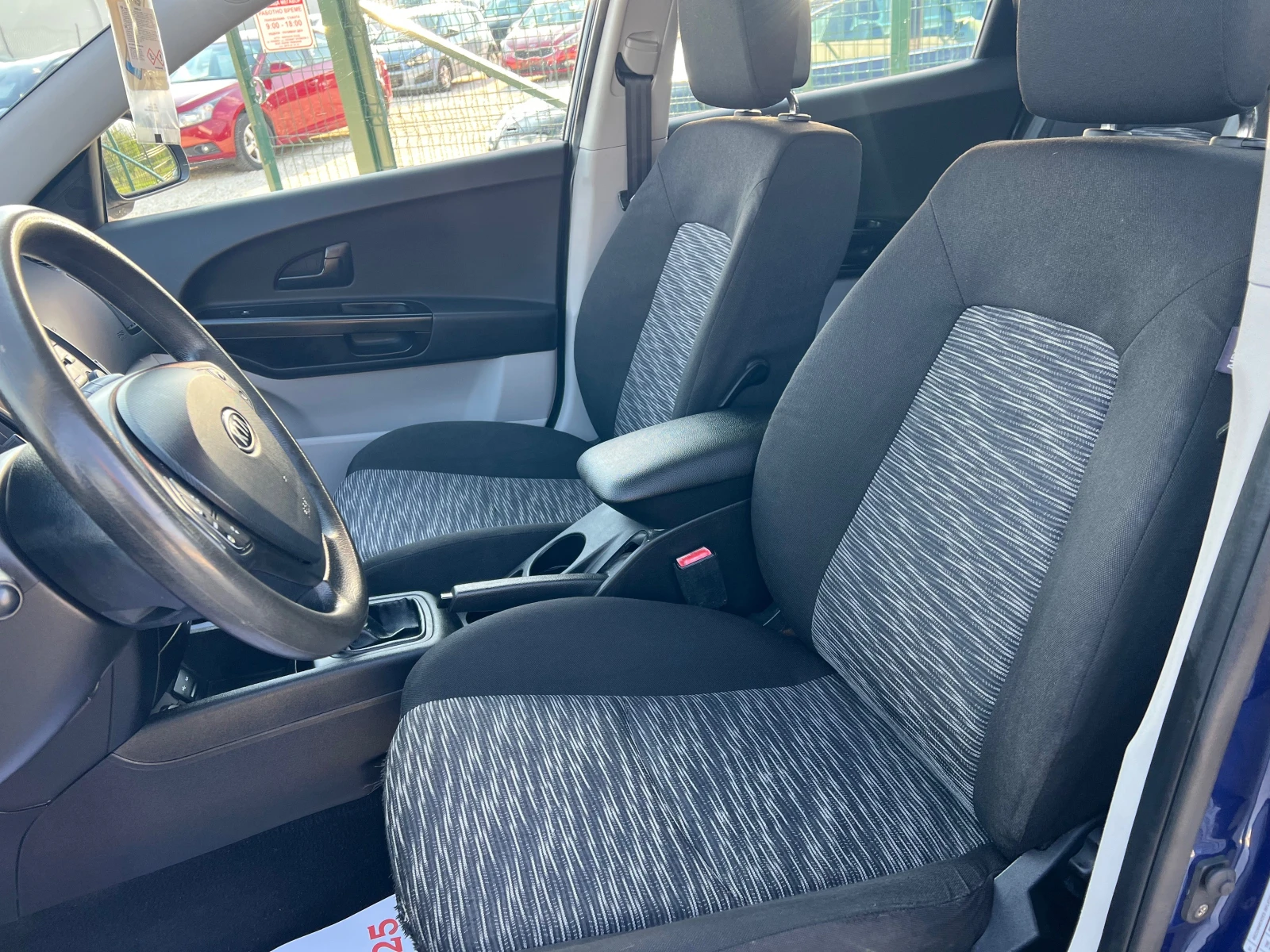 Kia Ceed 1.4i/105p.s-5 vrati - изображение 10