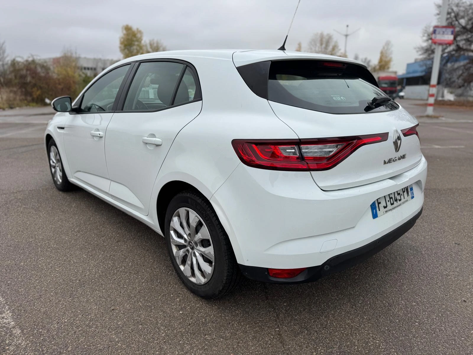 Renault Megane 1.5dCI-96-6ск-NAVI-FACELIFT  - изображение 7