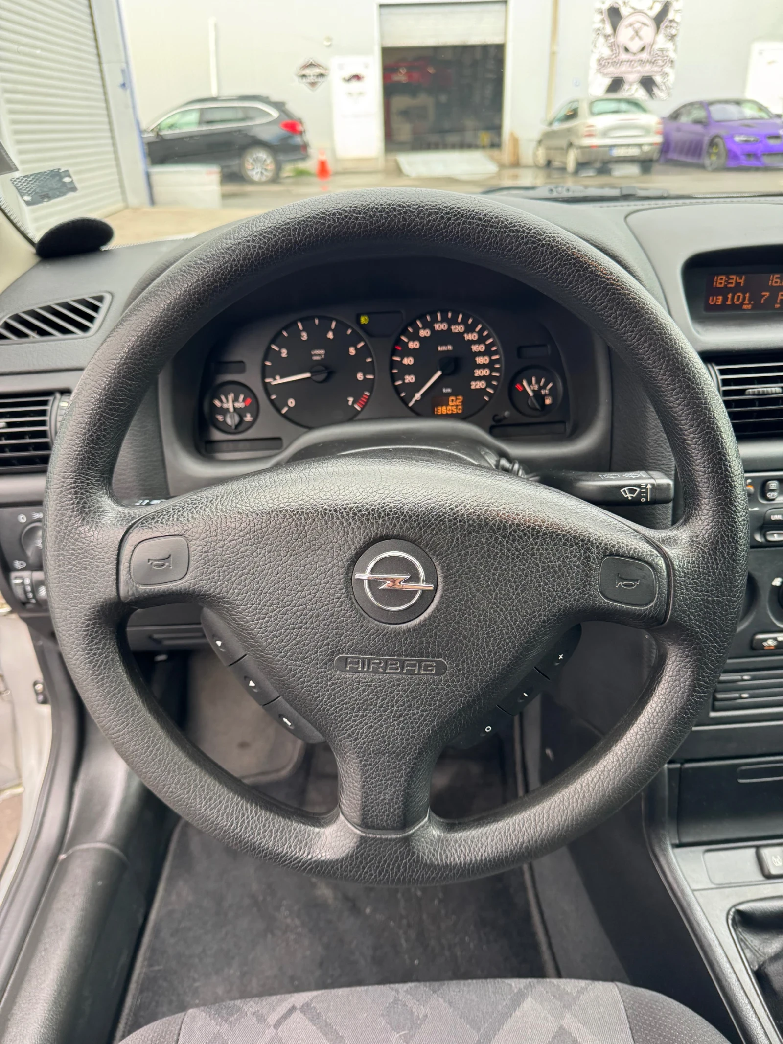 Opel Astra 1.8 136хил - изображение 9