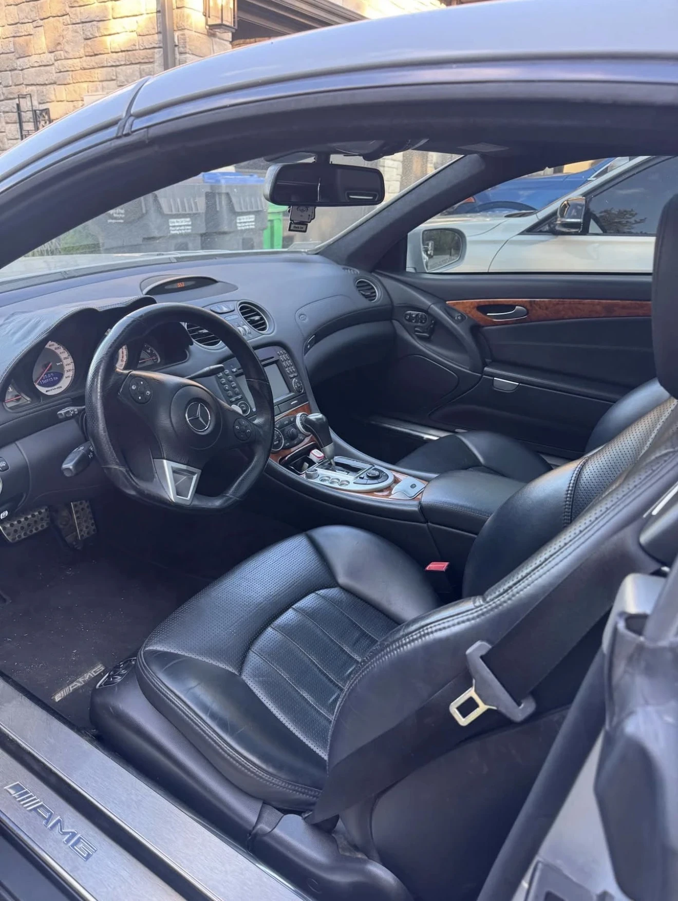 Mercedes-Benz SL 63 AMG * АвтоКредит*  - изображение 6