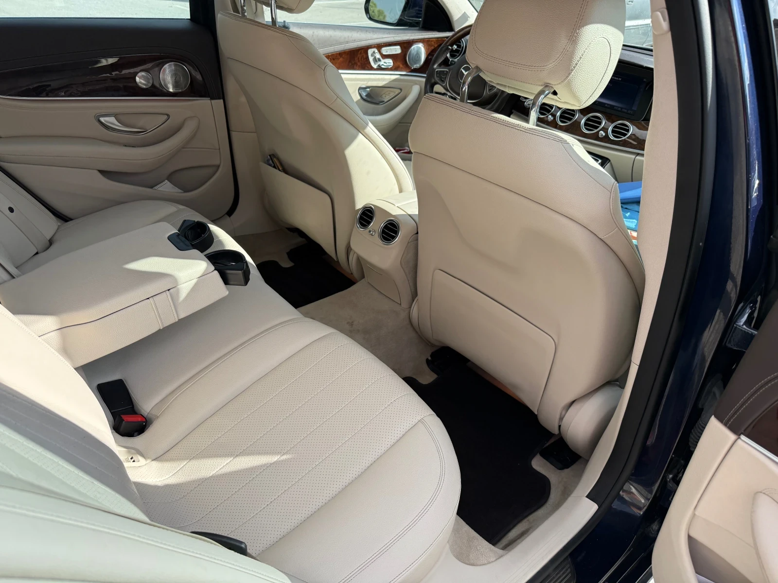 Mercedes-Benz E 300 | Mobile.bg � ����������� 5