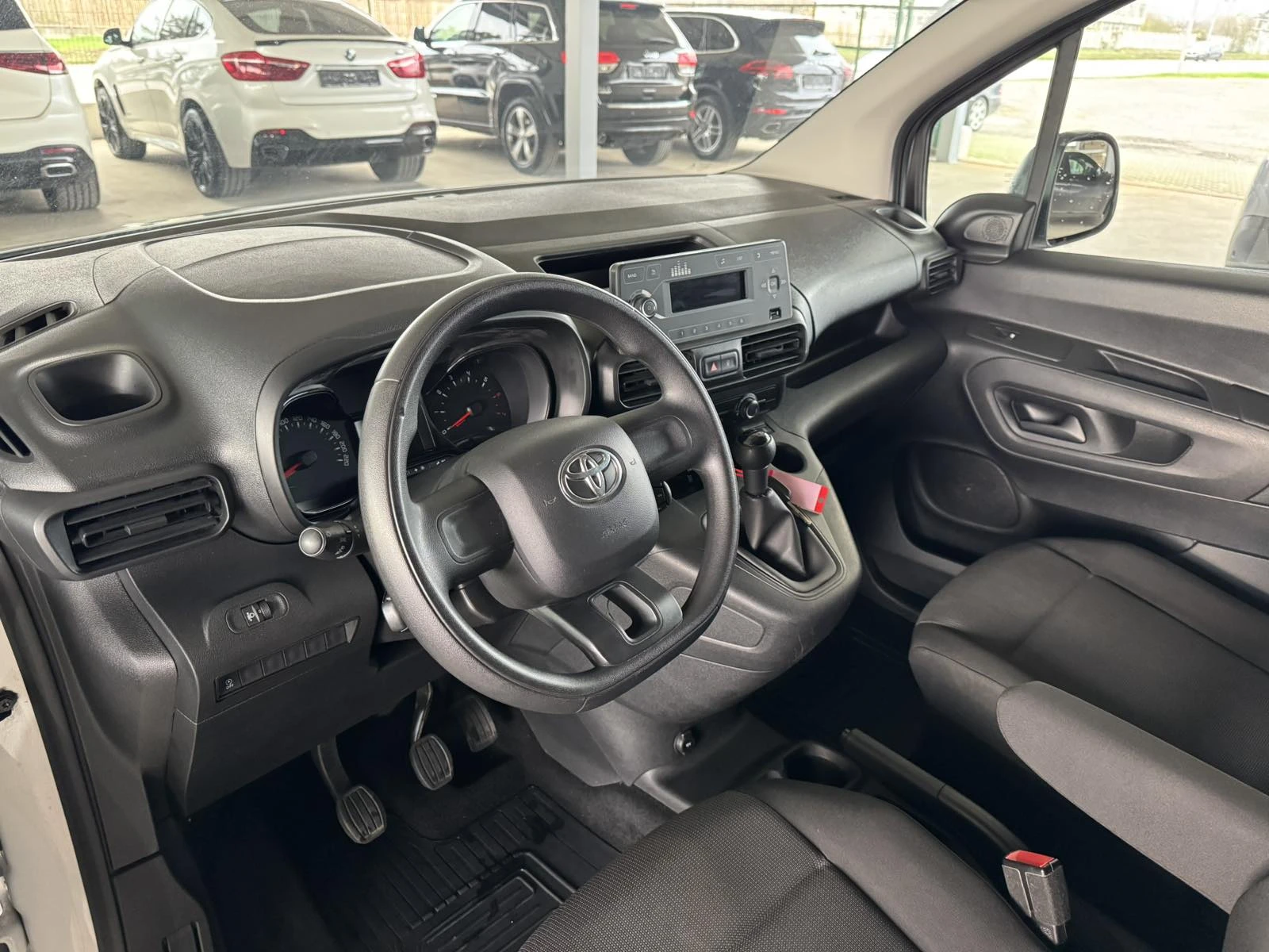 Toyota Proace City 1.5D* 75ps* 66хл.км* КЛИМАТИК - изображение 10