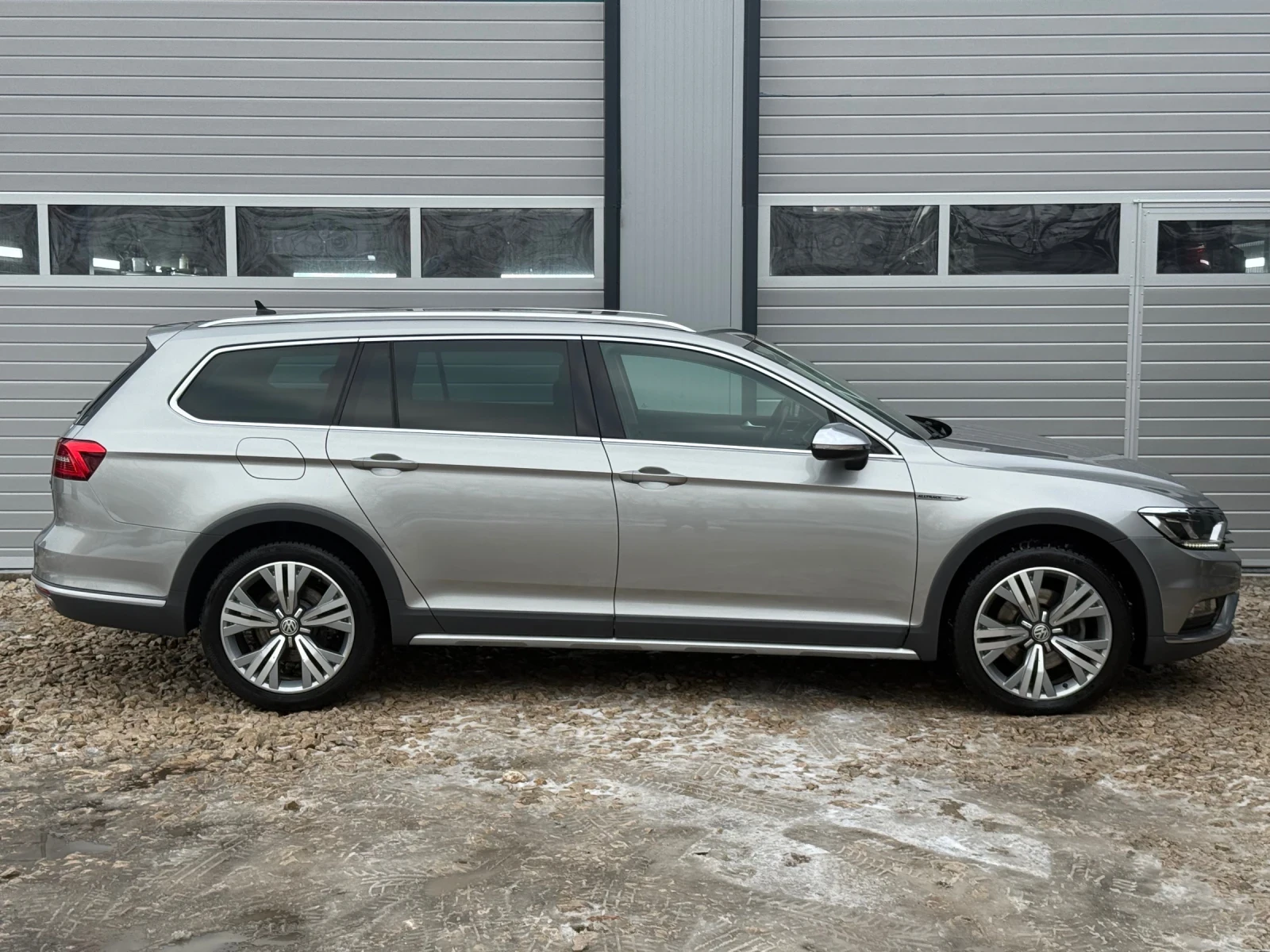 VW Alltrack 2.0 TDI 190 k.c 4x4 - изображение 7