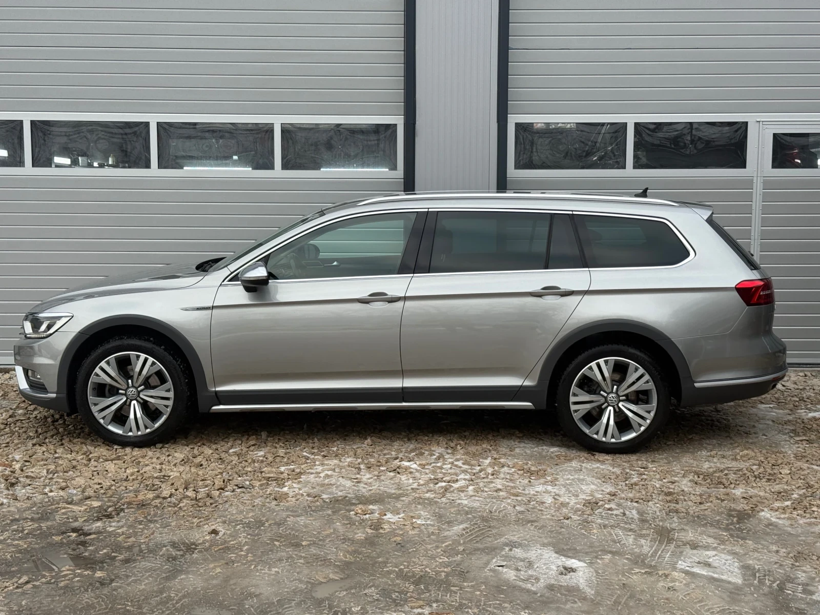 VW Alltrack 2.0 TDI 190 k.c 4x4 - изображение 8
