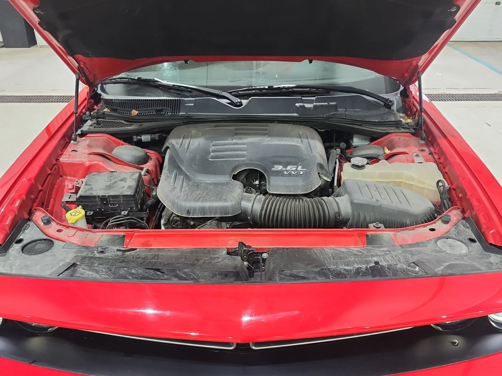 Dodge Challenger 3.6L 6cyl Rear Wheel Drive, снимка 16 - Автомобили и джипове - 53917876