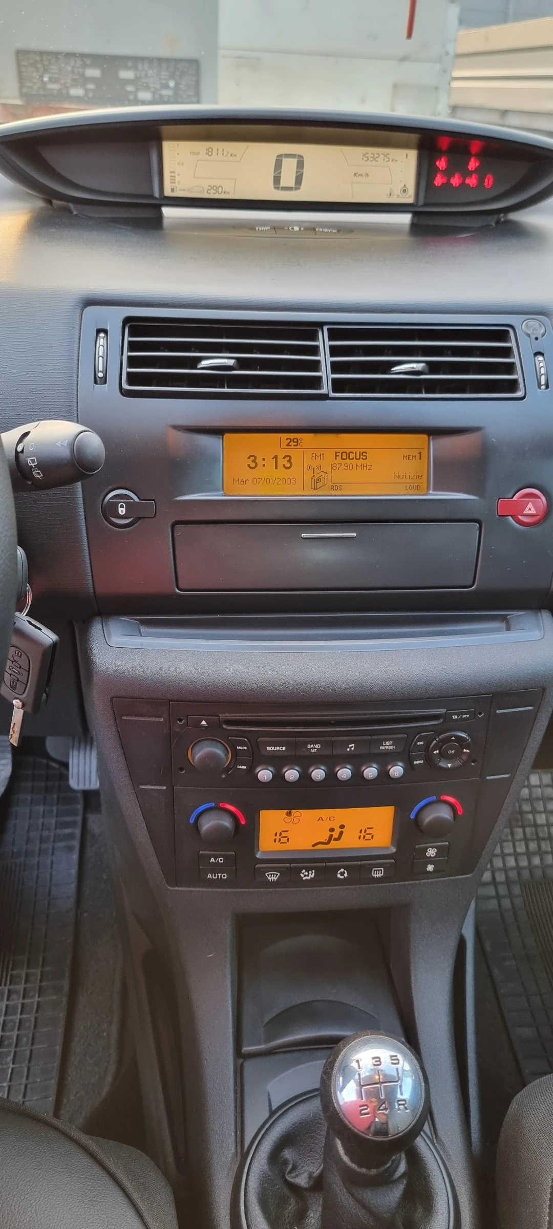 Citroen C4 1.6 HDI, снимка 11 - Автомобили и джипове - 54013254