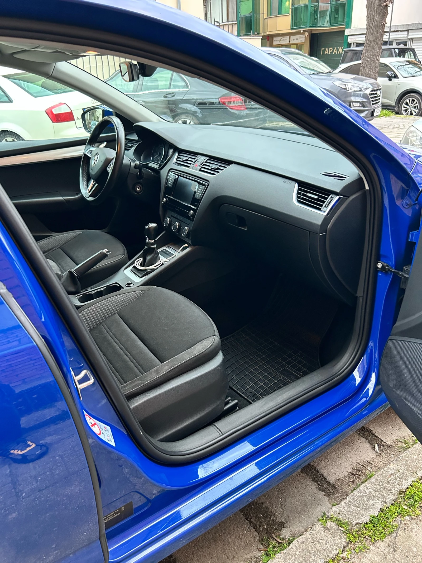 Skoda Octavia, снимка 11 - Автомобили и джипове - 54060406