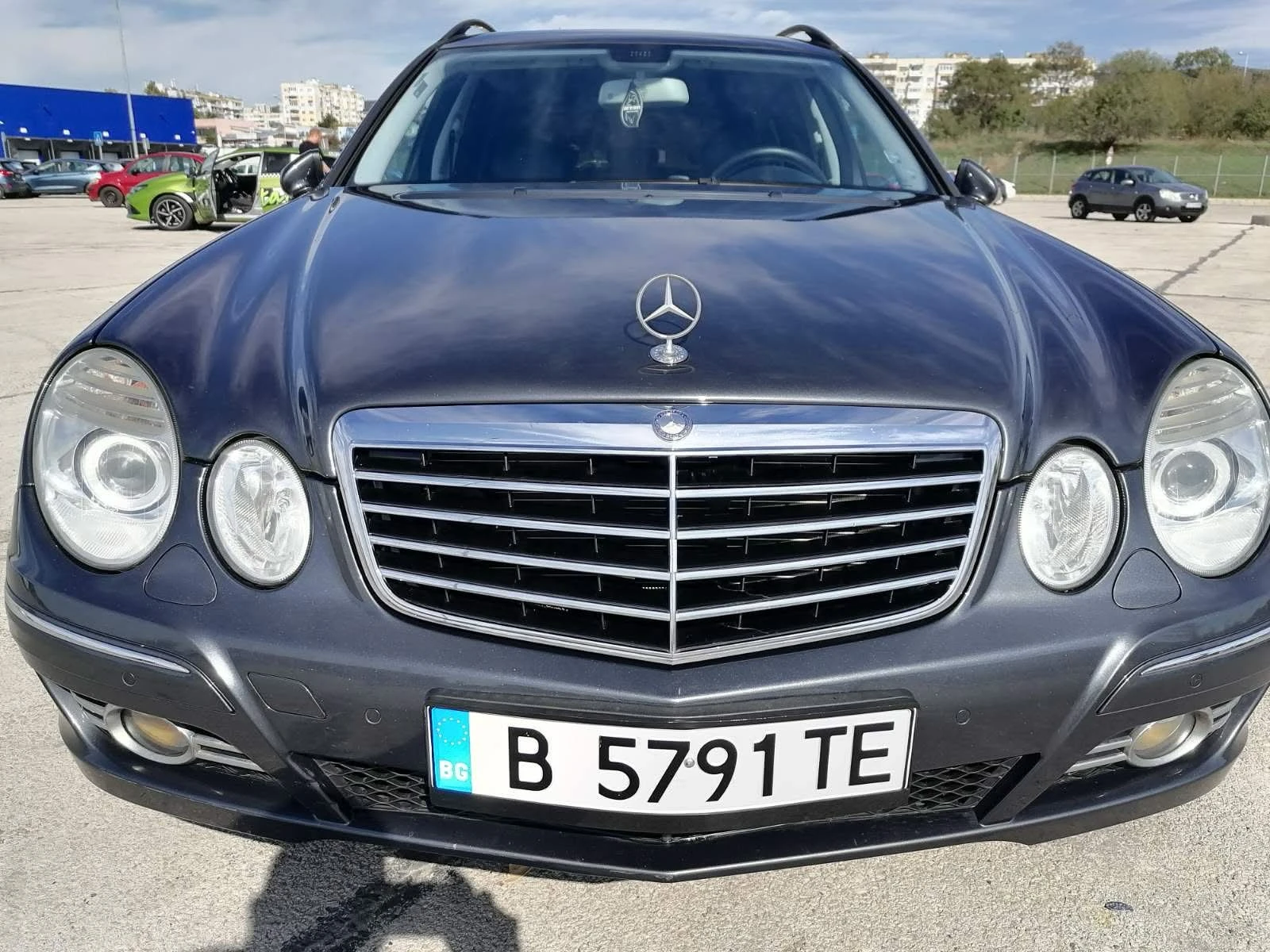 Mercedes-Benz E 200