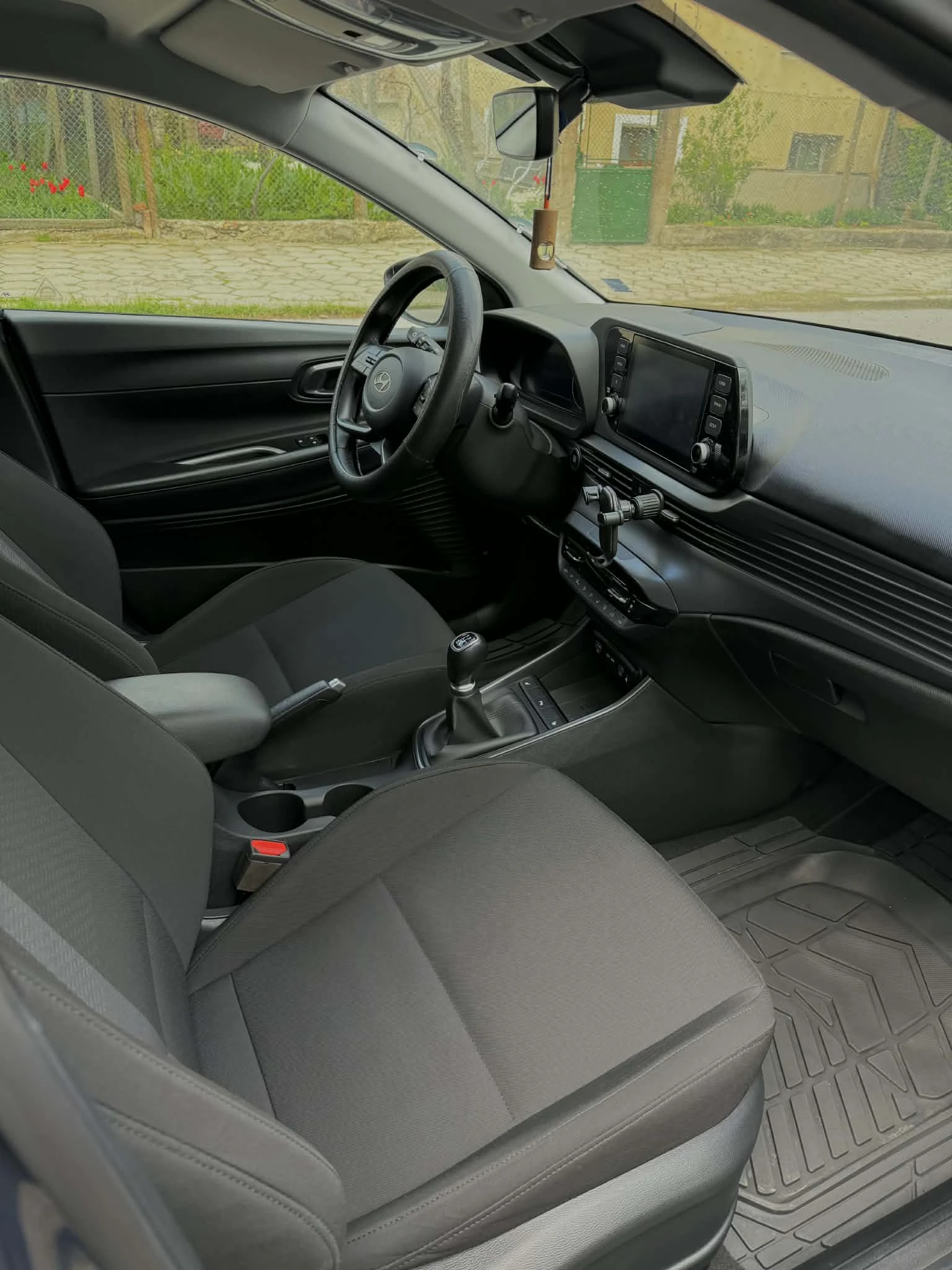 Hyundai I20, снимка 7 - Автомобили и джипове - 54347856