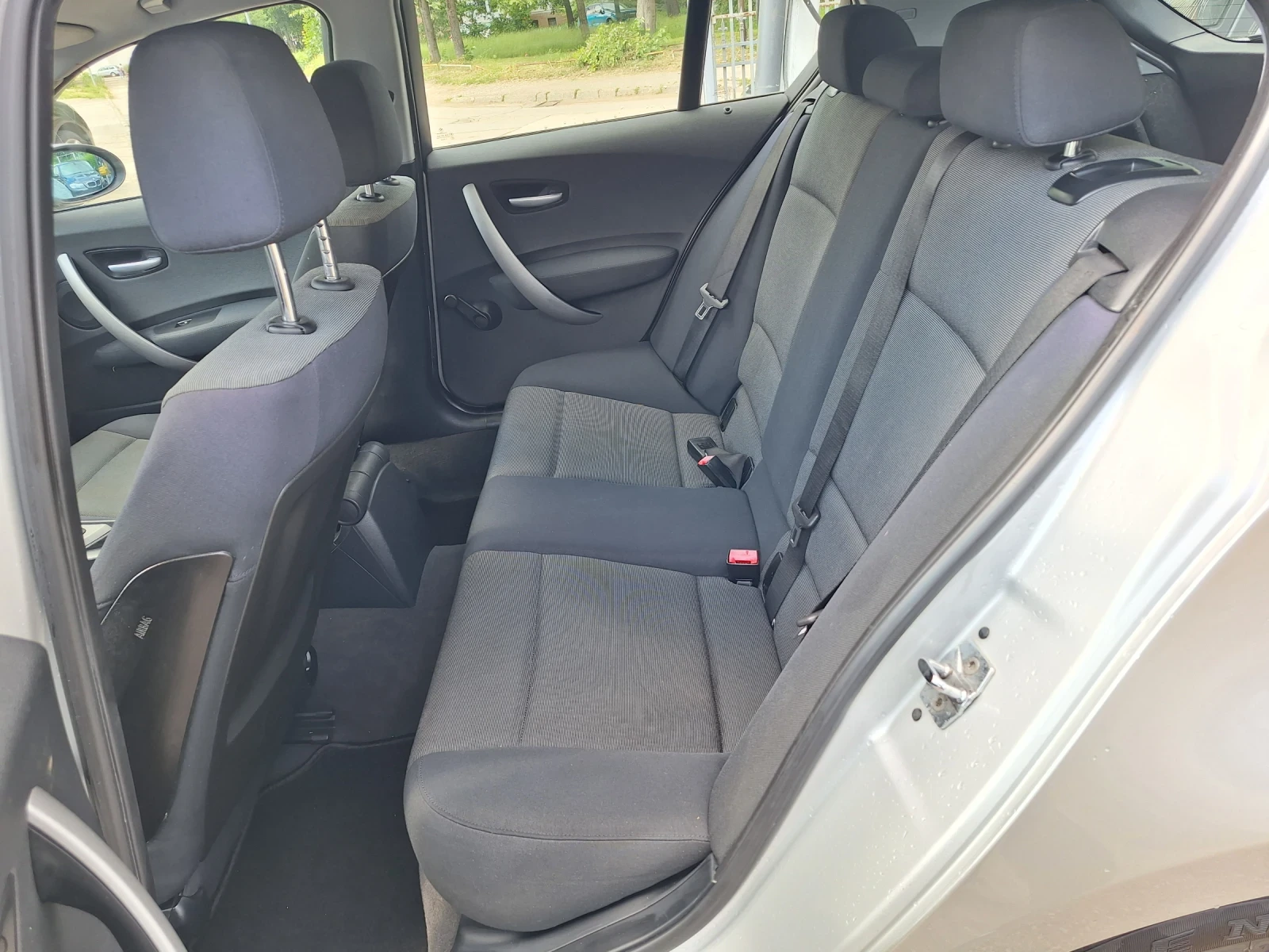 BMW 118 D/122kc/6 Сk./Подгрев/ЕU4., снимка 11 - Автомобили и джипове - 54691957