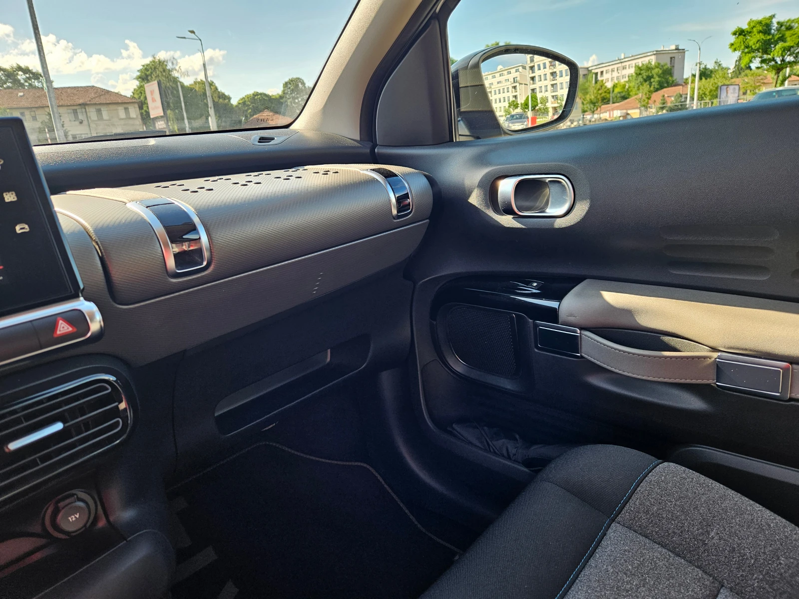 Citroen C4 Cactus 1.5 HDI, снимка 6 - Автомобили и джипове - 54874136