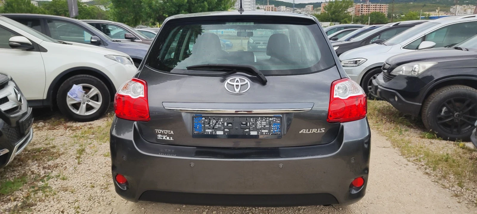 Toyota Auris 1.4I, снимка 6 - Автомобили и джипове - 54890613