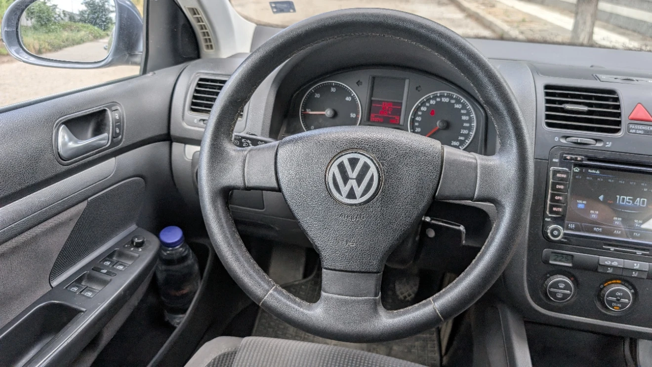 VW Golf, снимка 11 - Автомобили и джипове - 55153039