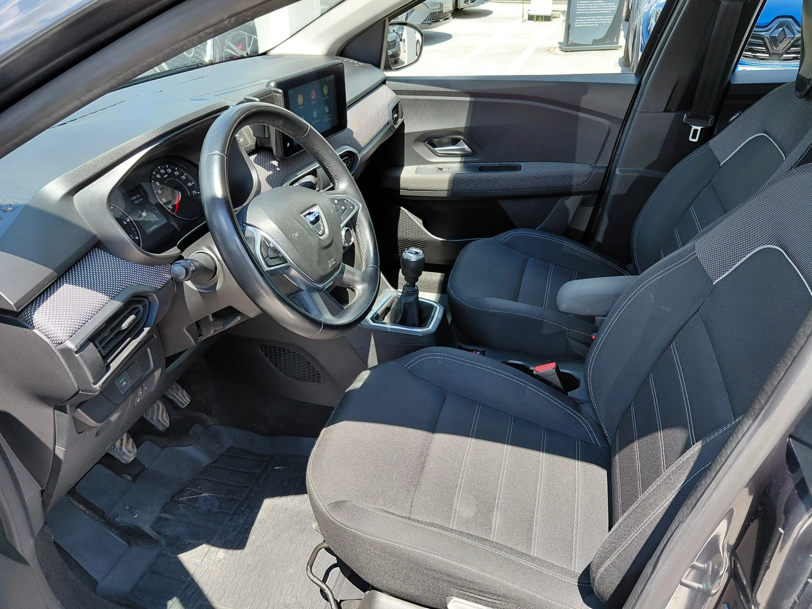 Dacia Logan TCe 100 к.с. /Comfort/Газ/Бензин, снимка 12 - Автомобили и джипове - 55189529