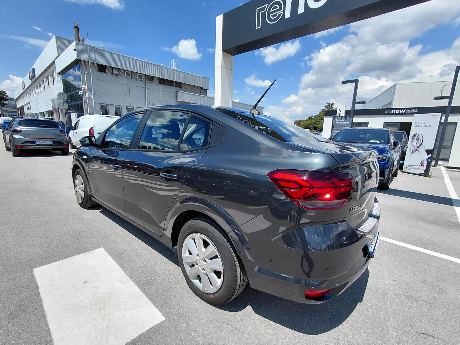 Dacia Logan TCe 100 к.с. /Comfort/Газ/Бензин, снимка 5 - Автомобили и джипове - 55189529