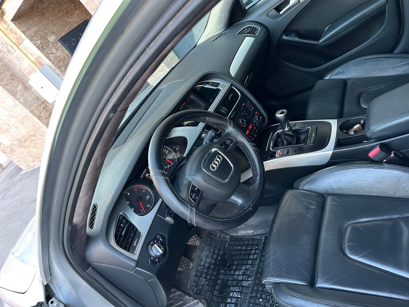 Audi A4 2.0TDI, снимка 7 - Автомобили и джипове - 55426194