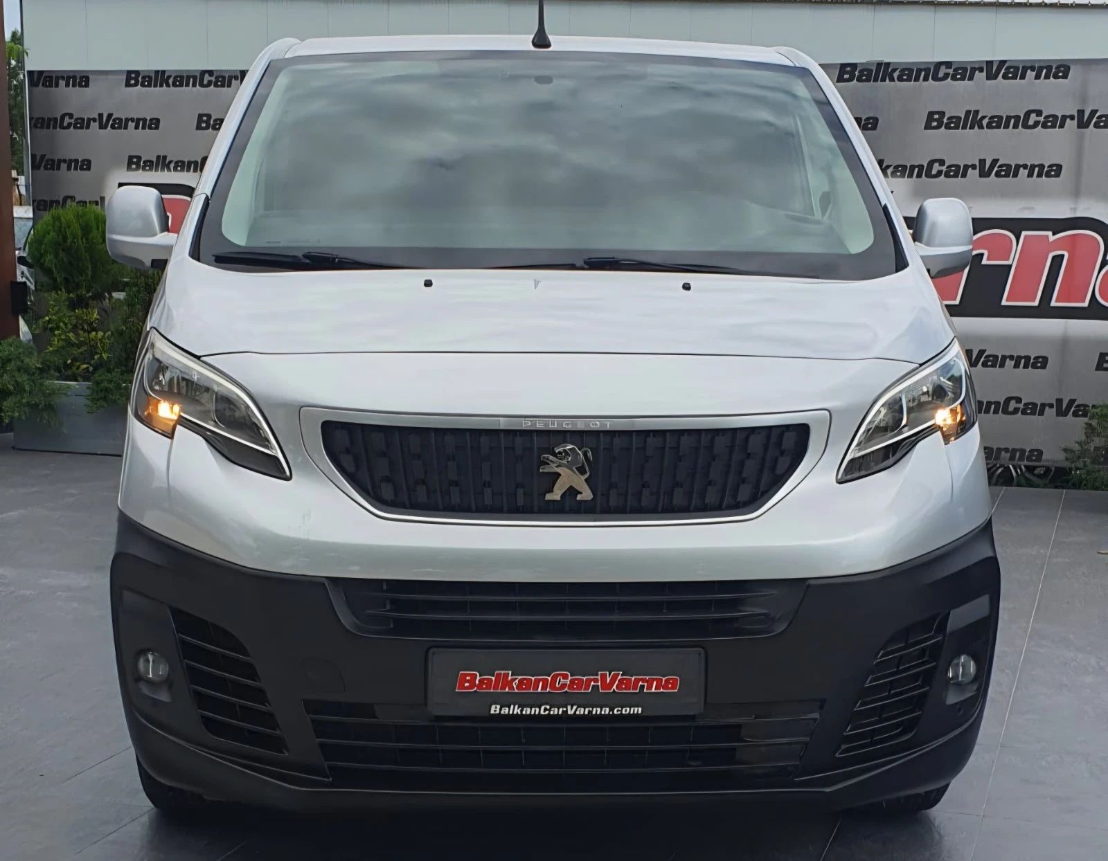 Peugeot Expert 2.0 BlueHDI 122ps VAN Luxury Euro6B, снимка 2 - Автомобили и джипове - 55452741