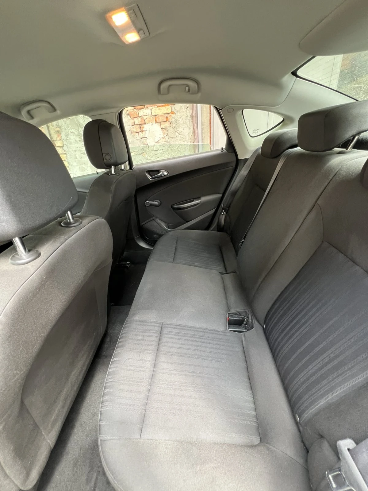 Opel Astra J, снимка 3 - Автомобили и джипове - 55607091