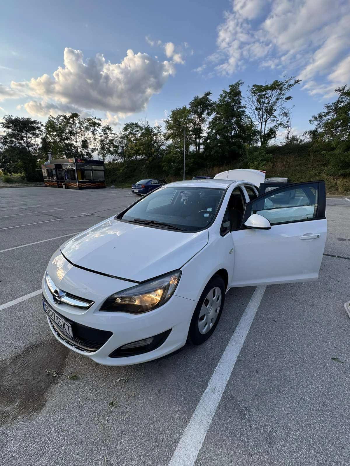 Opel Astra J, снимка 8 - Автомобили и джипове - 55607091