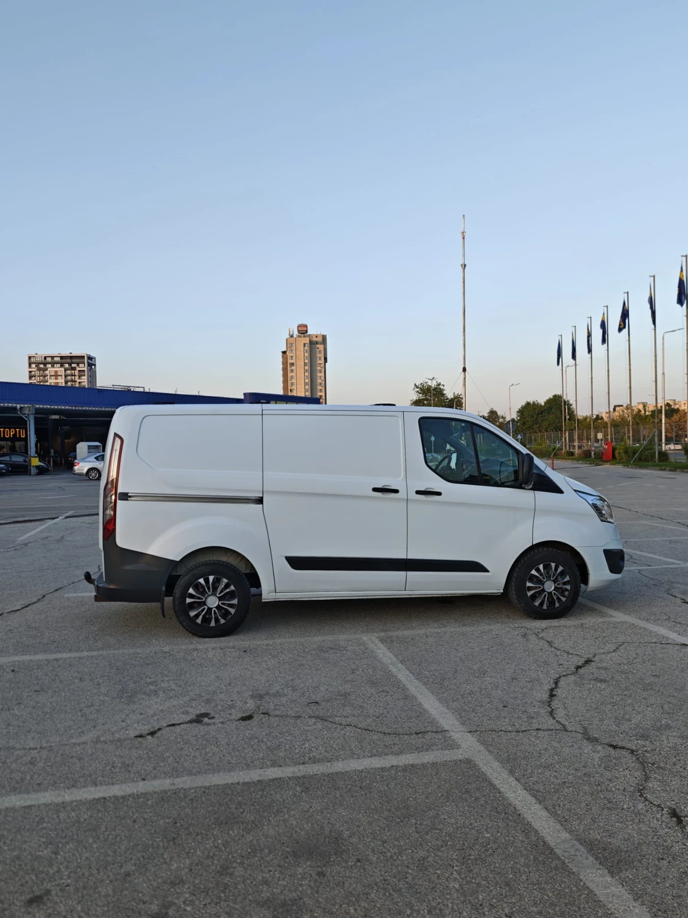 Ford Transit Custom 2.2, снимка 4 - Автомобили и джипове - 55646799
