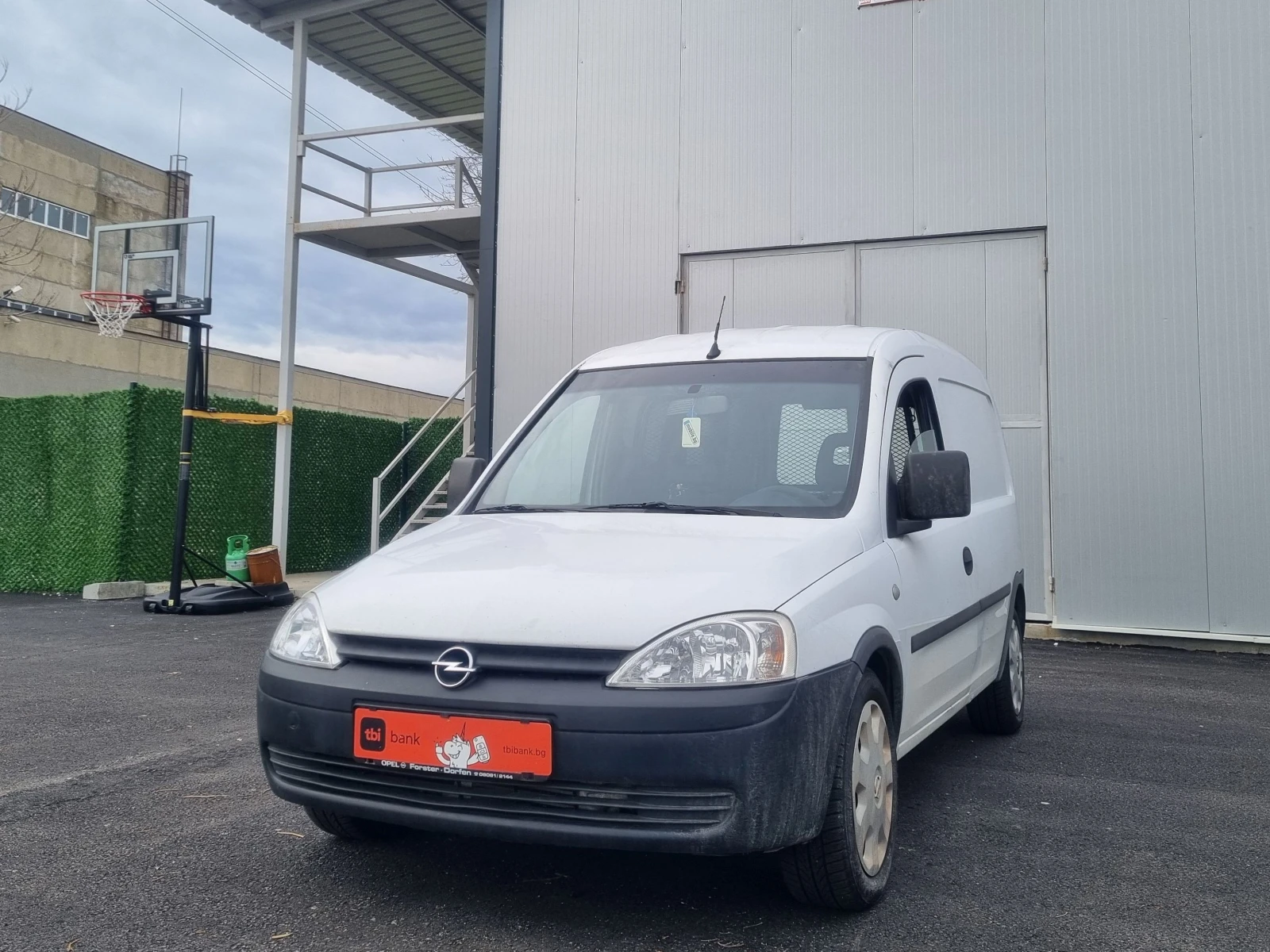 Opel Combo 1.3 d ТЕГЛИЧ ЕВРО4, снимка 4 - Автомобили и джипове - 55774376