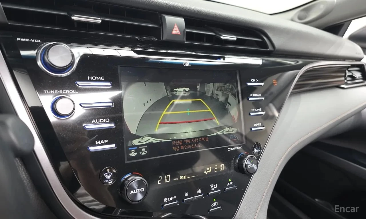 Toyota Camry * 2.5 XLE Hybrid * КРАЙНА ЦЕНА ДО БЪЛГАРИЯ, снимка 14 - Автомобили и джипове - 55801065