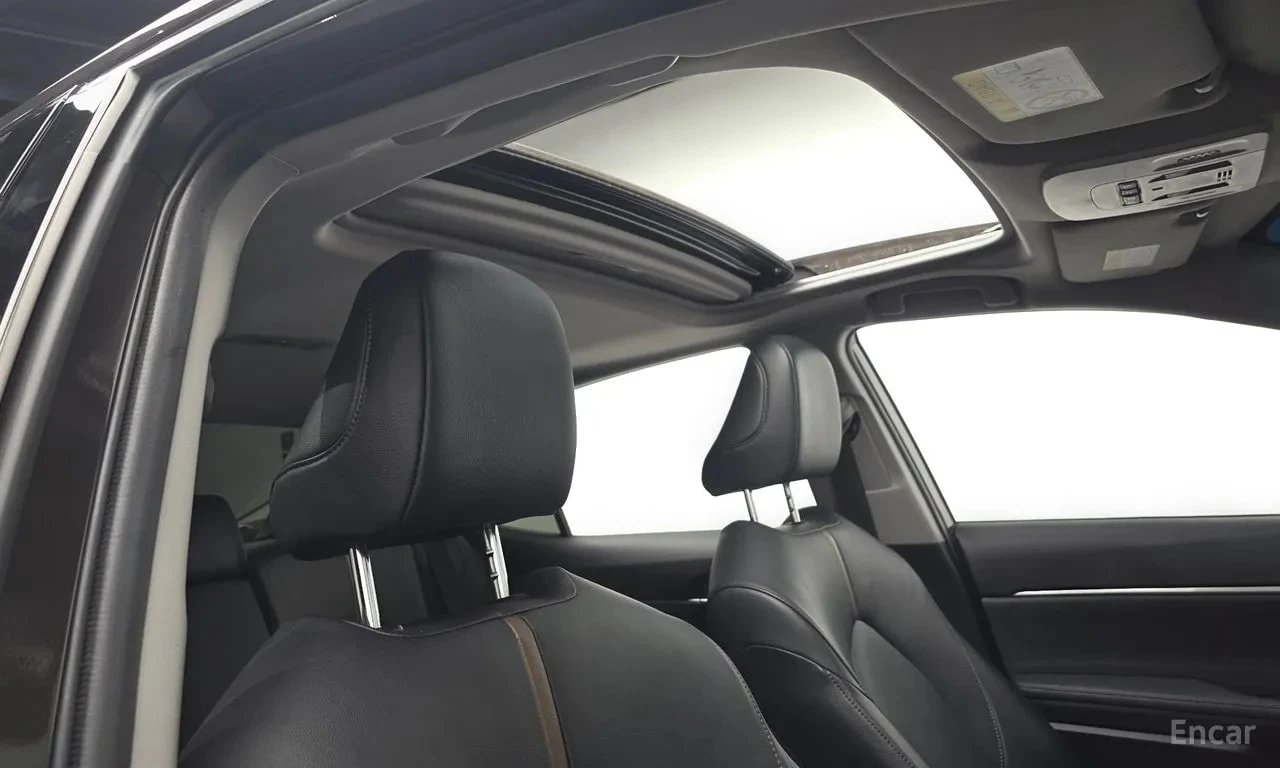 Toyota Camry * 2.5 XLE Hybrid * КРАЙНА ЦЕНА ДО БЪЛГАРИЯ, снимка 15 - Автомобили и джипове - 55801065