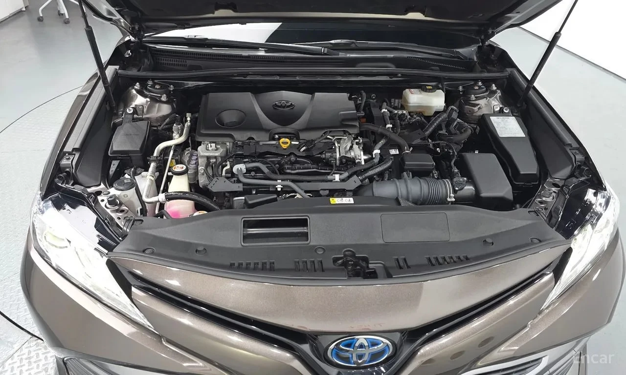 Toyota Camry * 2.5 XLE Hybrid * КРАЙНА ЦЕНА ДО БЪЛГАРИЯ, снимка 6 - Автомобили и джипове - 55801065